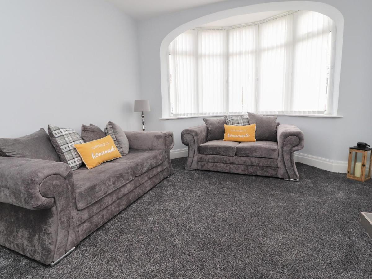 23 Ryden Avenue Villa Cleveleys Exterior photo